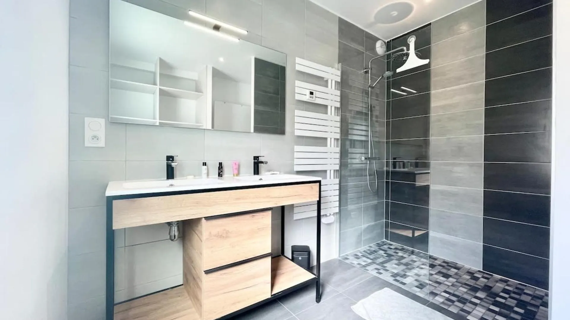 Luxury Maison D'Architecte Neuve De Standing 拉尔莫巴当 法国